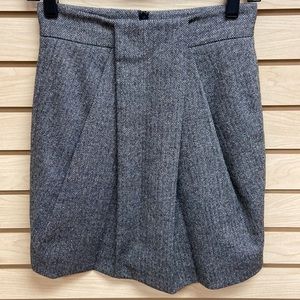 Gianfranco Rossi women fashionable skirt Made in USA Size 2